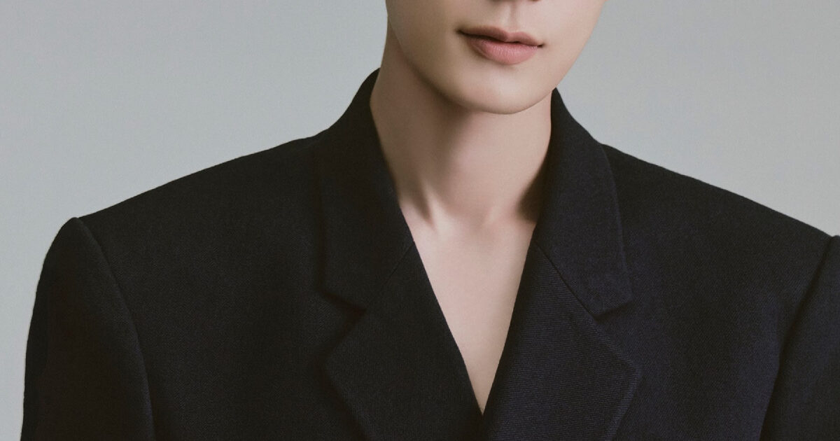 Popular Actor Confesses His Ideal Type And Fanboy Love For An Idol