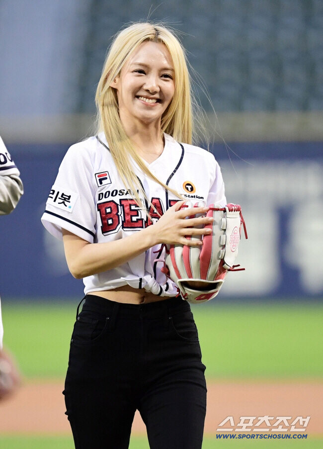 SNSD Hyoyeon 5
