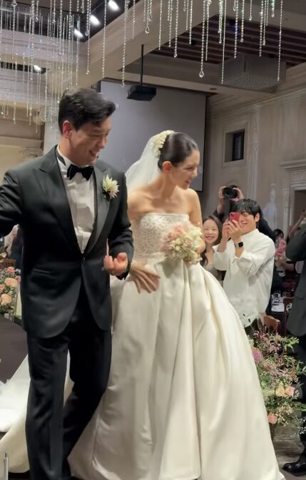 Divorce, Premarital Pregnancy, And Remarriage — Idol-Actor Couple's Wedding Scene Revealed