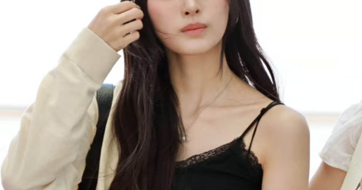 Popular Female Idol Made Fun Of In School, Ultimately Proves Them Wrong