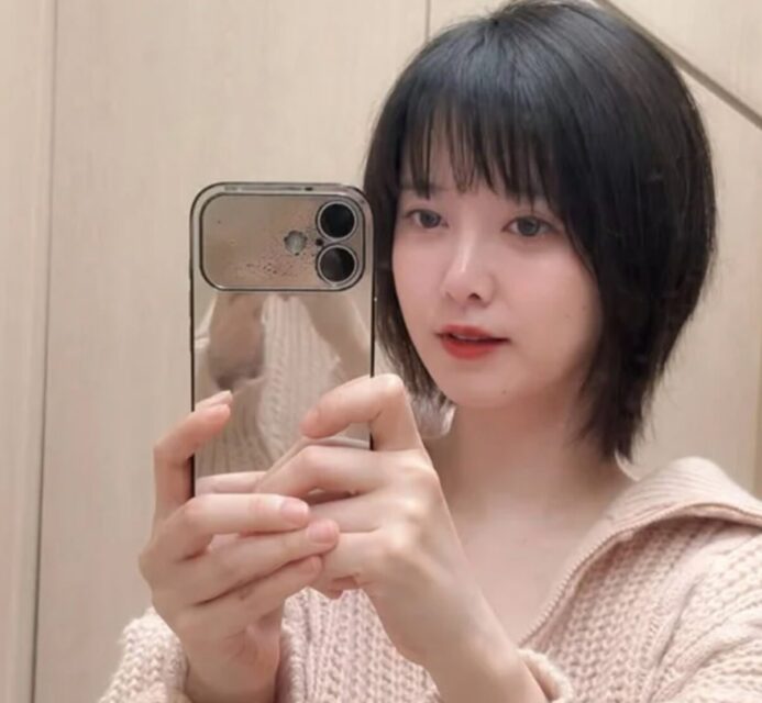 Gallery - Popular Actress Suddenly Posts Photo Of A Razor, Sparks Massive Response - Koreaboo - image 2