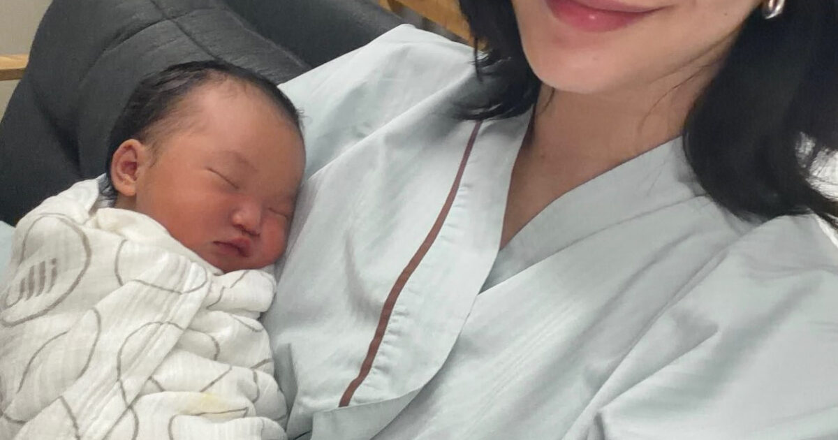 Korean Star Who Made Headlines Showing Off Her Baby Bump On The Chanel Runway Gives Birth