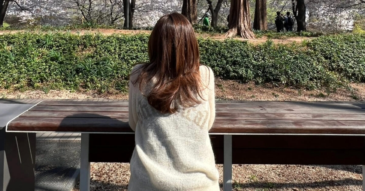 Popular Actress Confesses Her First Relationship Was With An Online Boyfriend