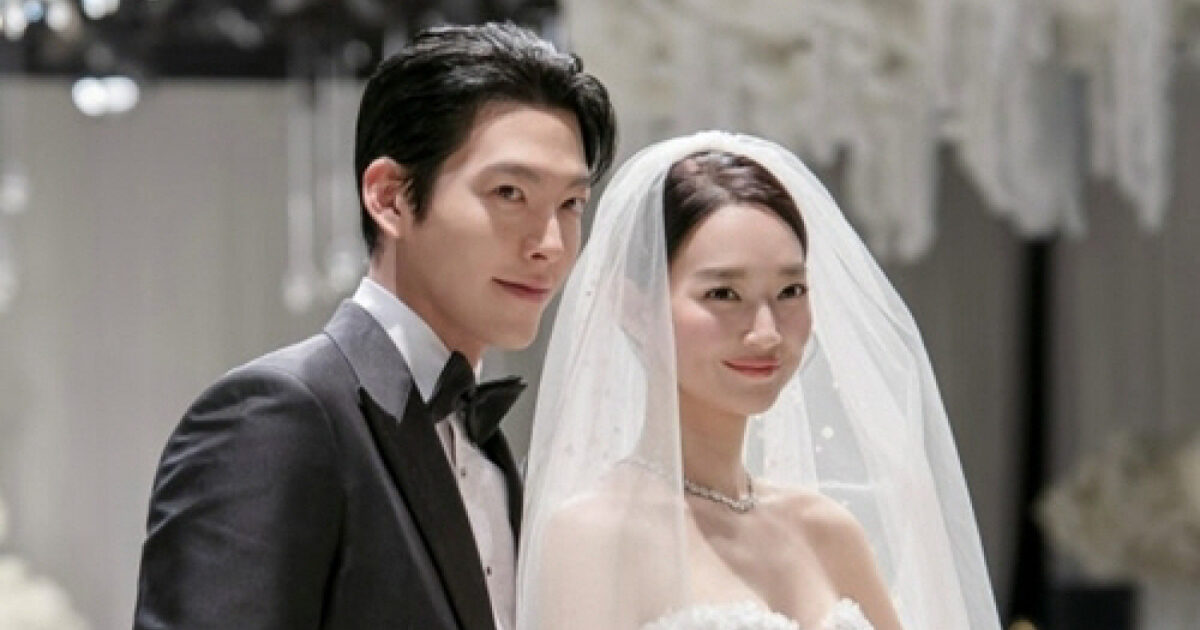 Shin Min Ah Makes Everyone Jealous By Sharing Glimpse Of Newlywed Life With Kim Woo Bin
