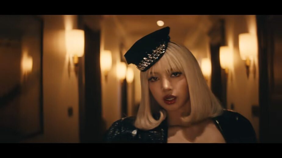 LISA - Tarantino (Official Music Video) 1-1 screenshot