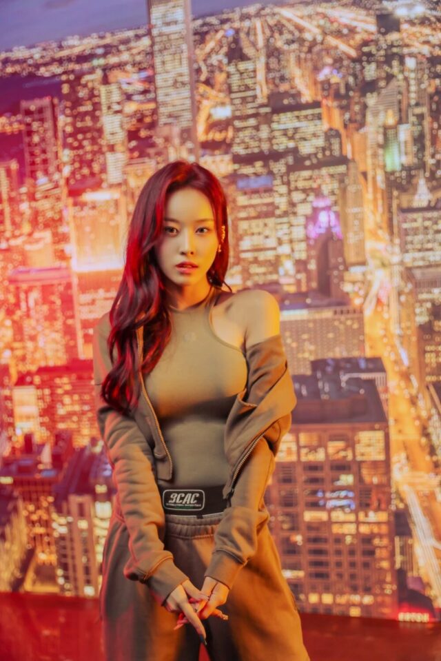 Queenz_Eye_Na_Rin_UNI-Q_concept_photo_1
