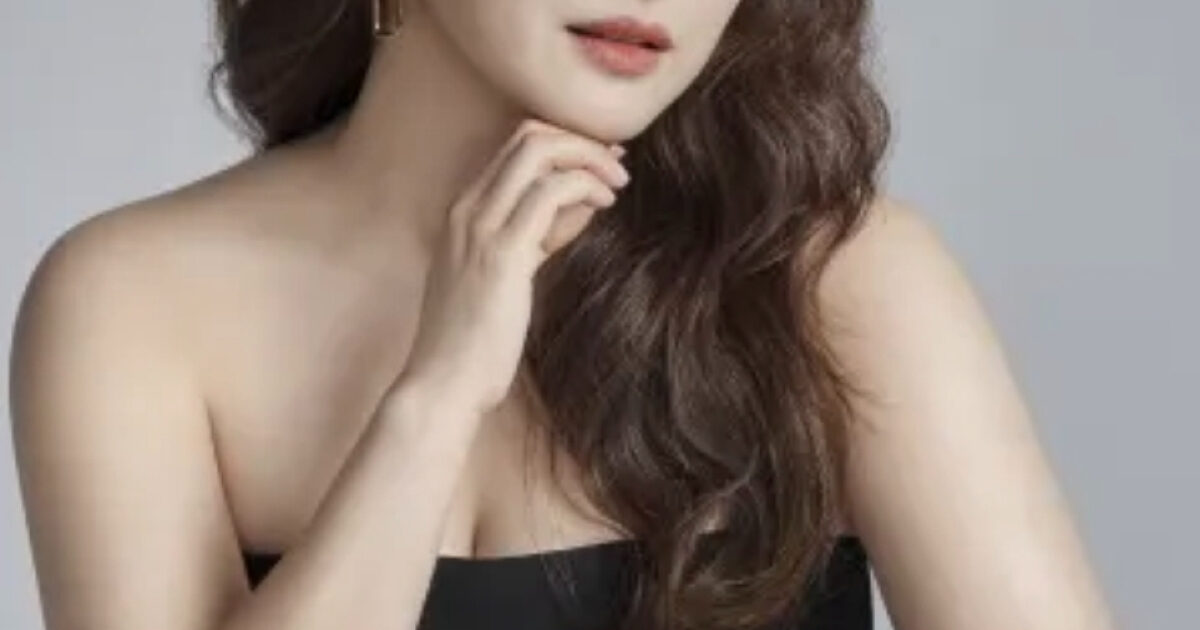 Died While Traveling Between Schedules — Korean Star Cares For Her Co-Worker’s Father For 19 Years