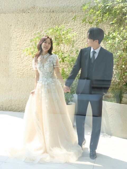 Reality Dating Show Couple Announces Marriage And Unveils Gorgeous Wedding Photos