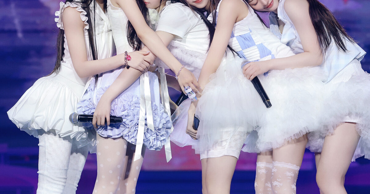Gallery - HYBE Girl Group's Ticket Sales A Week Before The Concert Sparks Divided Reactions - Koreaboo - image 2