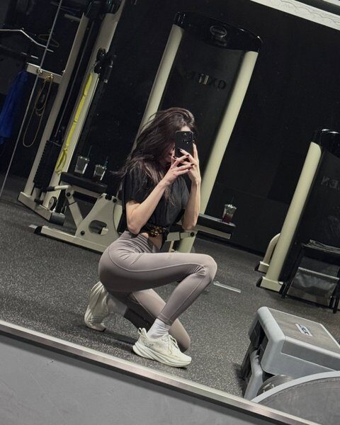 yuna hips 3